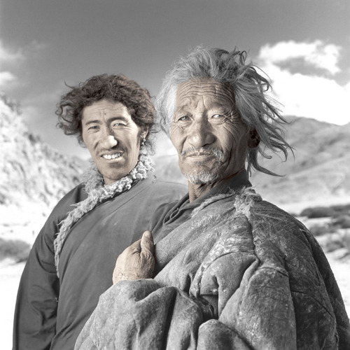 Phil Borges: Tibetans  via taktophoto