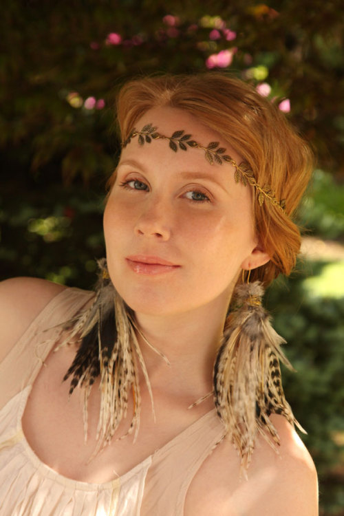 DIY Easy Gold Leaf Headpiece from Chic Steals here,  This is a really cheap and easy DIY with minima