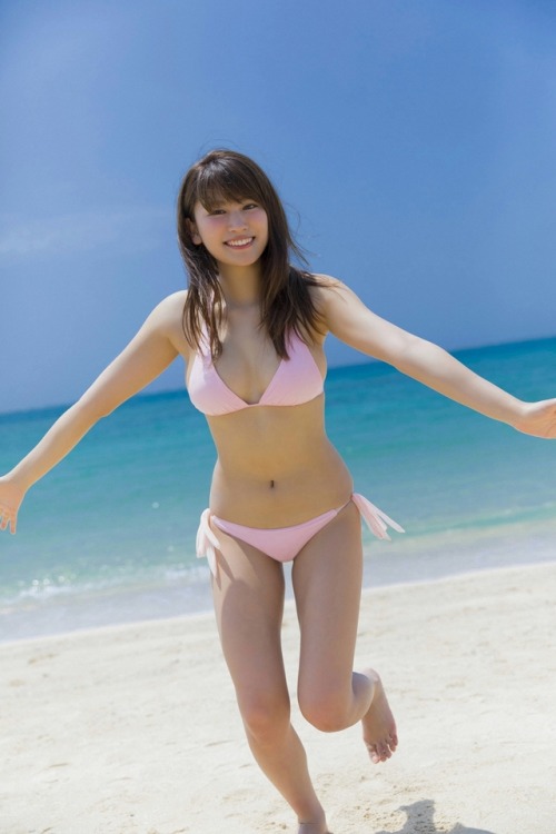 gravure-glamour:  Ikumi Hisamatsu