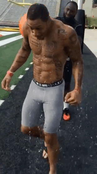 offdechain:  oofahpapa:  dlmixedbtm:  freakydeej:   morphious45:   morphious45:  Deon Long     Kik:freakydee2 #freaksonly. Http://freakydeej.tumblr.com/ follow for follow back. collection of some of the sexiest dudes and hood niggas on the net, follow