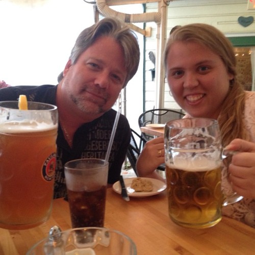 Porn #family #dad #beer  (at Gasthaus LeCafe) photos