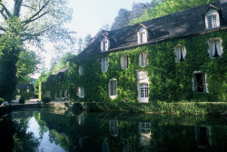 bluepueblo:  River House, Aquitaine, France