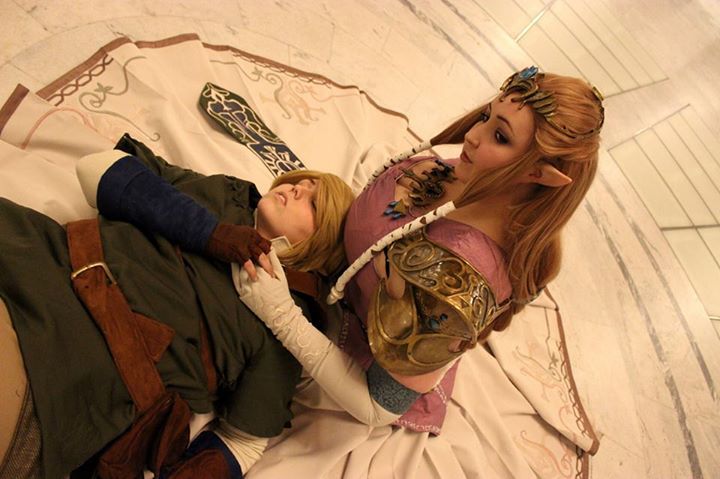 draug419:  elrowiel:It’s about time I post up a post with my Zelda cosplay in it.