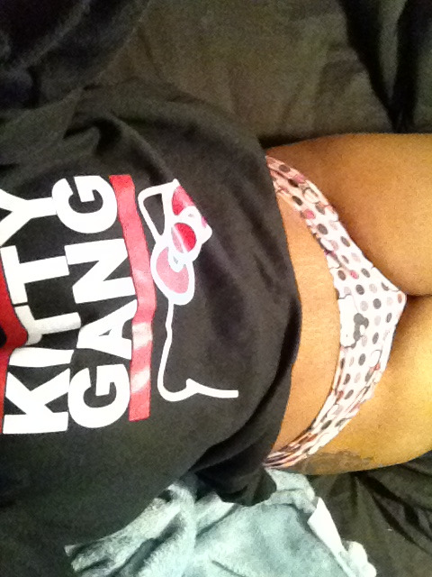 cccxvi:  Yup. My HK sweatshirt &amp; panties. Good morning :)