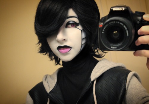 kiyye:oH MAN HERES MY FINALIZED METTATON MAKEUP!!!!! the costume is almost finished, so excited to w