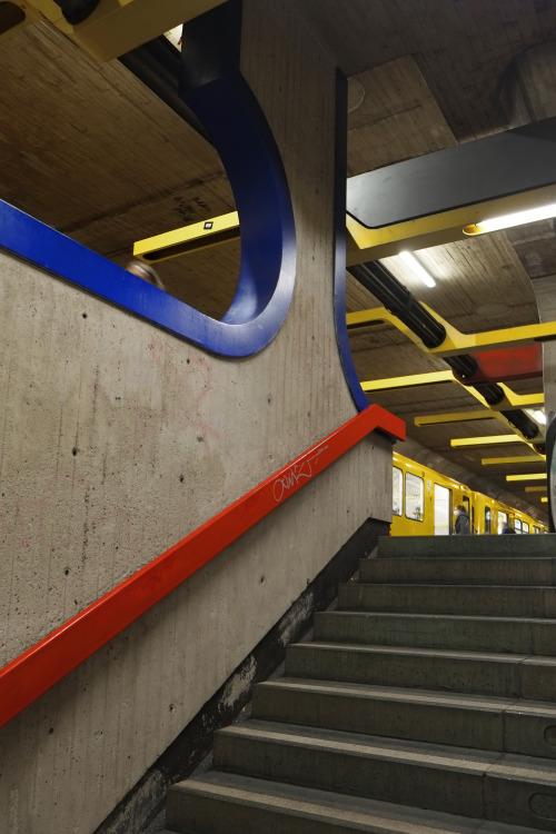 Schloßstraße U-Bahn, Berlin, 2022My prints are available on Fy!Instagram / Website / Sho