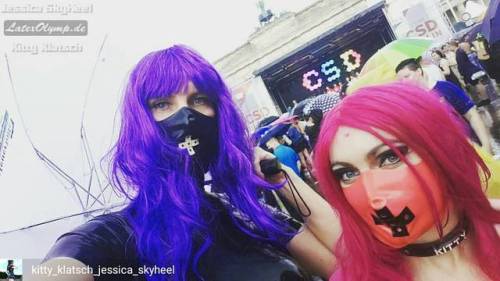 Credit to @kitty_klatsch_jessica_skyheel : Wir Gestern beim CSD in Berlin. @csd_berlin_official So v