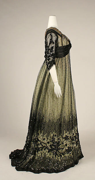 fashionsfromhistory:Ball Gownc.1908The MET