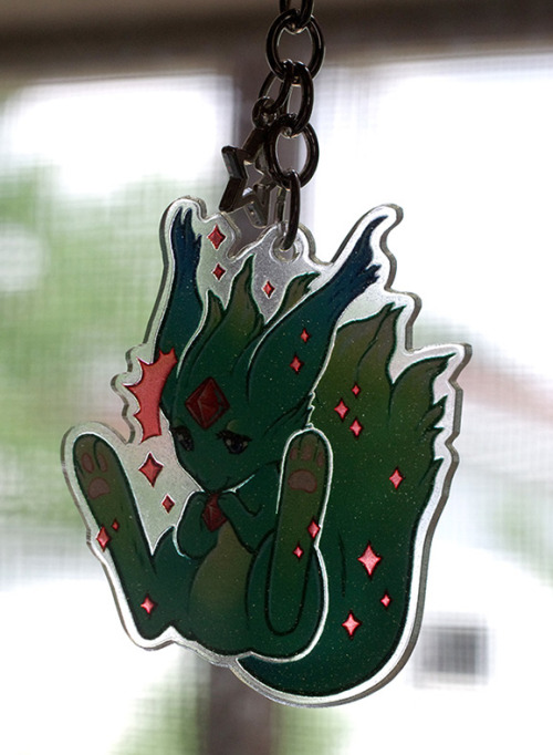 backseatfishing: CARBUNCLE KEYCHAINS ARE HERE! I have stickers too! Reblogs are definitely appreciat