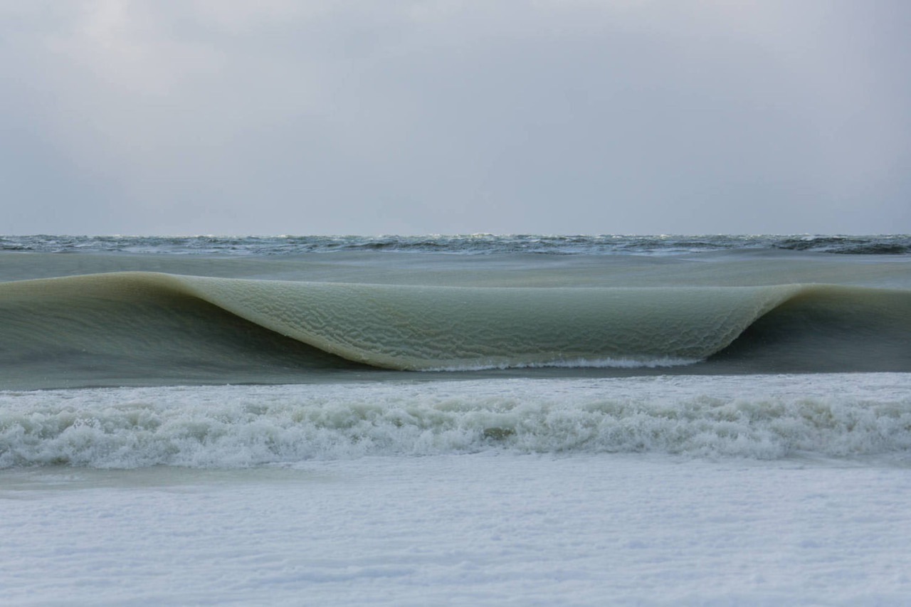 softwaring:Ice slush waves of Nantucket, the temperatures have been so cold lately