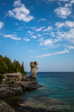 mill24-ph:The Flowerpot: Flowerpot Island, Ontario, Canada