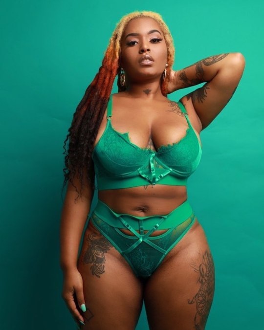 BEHOLD THE WONDEROUS BEAUTY THAT IS BLACK WOMEN WITH LOCS! THEY ARE GOD’S GIFT