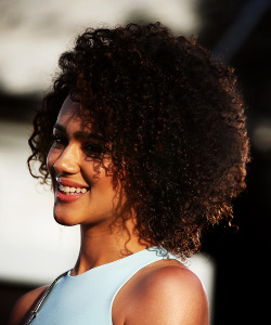 rubyredwisp:  Nathalie Emmanuel attends the Game of Thrones Season 5 Premiere in San Francisco [x]she’s so beautiful