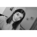 Az emberek egyszer csak elhagynak. Szo nelkul. Kisetalnak az eletedbol. Es van aki sohasem jon vissza. Akkor sem, ha minden pillanatban az erkezeset varod. Akkor sem, ha mindennel jobban szeretned. Elmegy, es nem jon vissza. Te pedig allsz, szotlanul,
