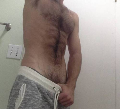 str8cocksofcraigslist:  Young guy (22) looking for 25  females in Ofallon, MO  Perfection