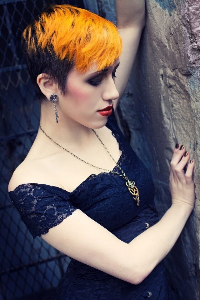 levisteam:  Model: Dezi Desire Photography: Stefanie Pollock Make Up: Tara O’Connor