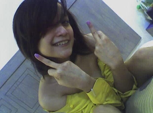 bugilin:  foto cinta laura bugil tapi boong wekekekke 