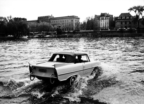 Alfred Eisenstaedt - Amphibious car crossing porn pictures