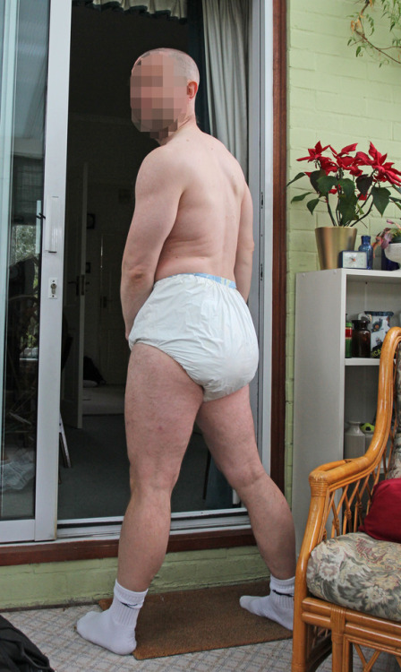 dasdaddy2019: townandcountry46:  “Do you think anyone will notice?” “Of course not