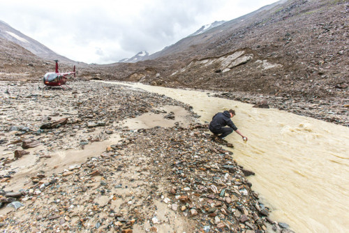 americangeophysicalunion:Small mountain glaciers play a big role in recharging vital aquifers and in