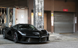 alexpenfold:  Nero. on Flickr.