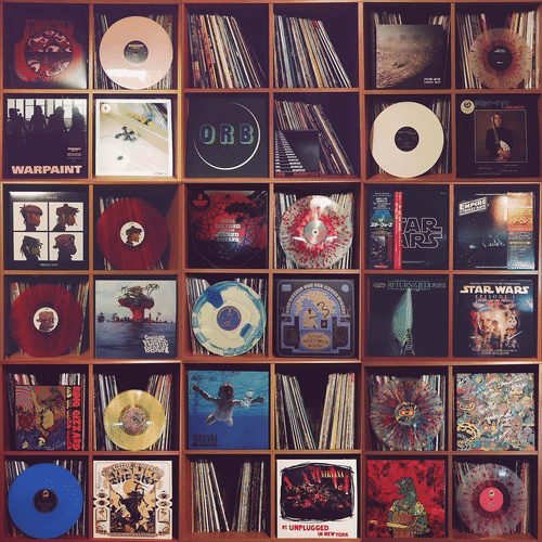 victoriousvocabulary:  dorawednesday: Samuel Drew-Rumoro’s record collection, animated
