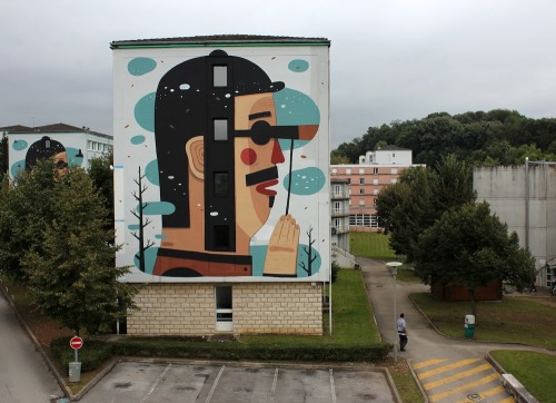 Italian street artist Agostino Iacurci.