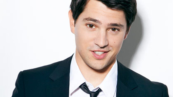 neverything-inside-my-head:Ohmyyy.. Why so gwapo, Mr. D’Agosto? ♥♥♥