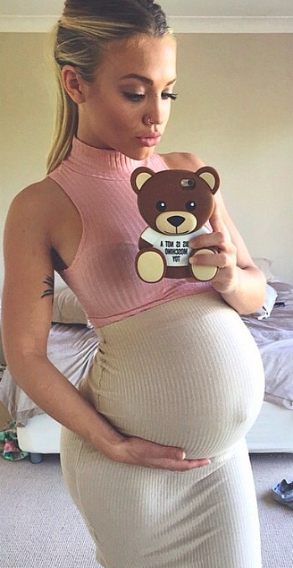 gettingyoupregnant: Imagine meeting a girl from Tinder, you talk she works you, you date she gets to