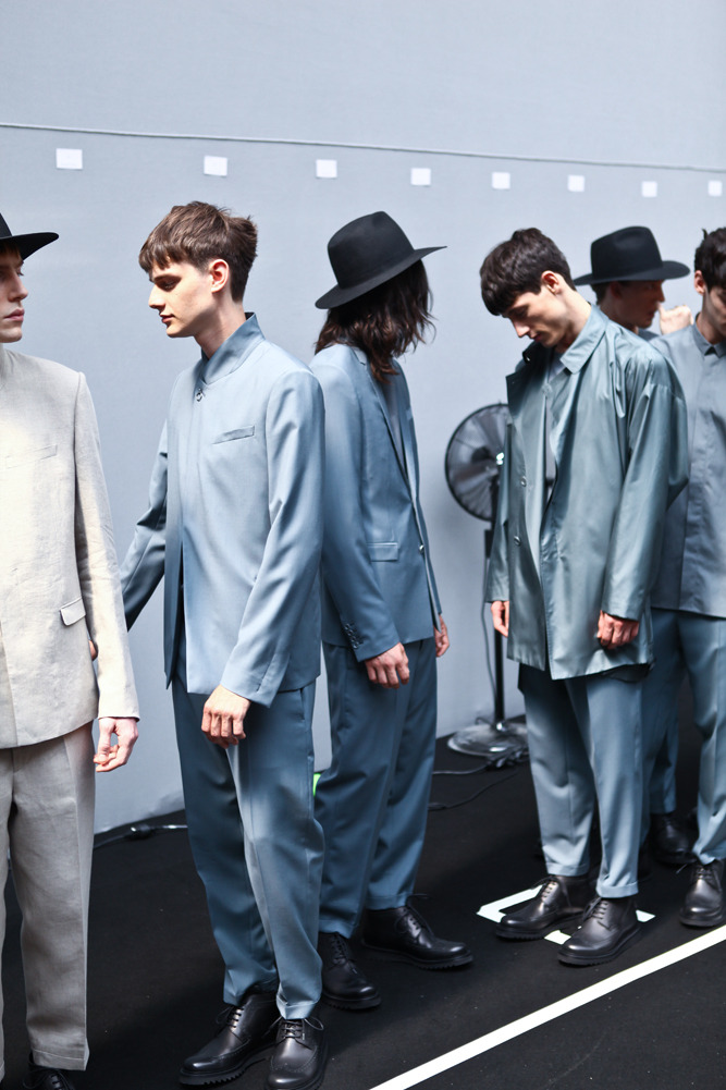 rafcrymons:   DIOR HOMME SS12 BACKSTAGE  