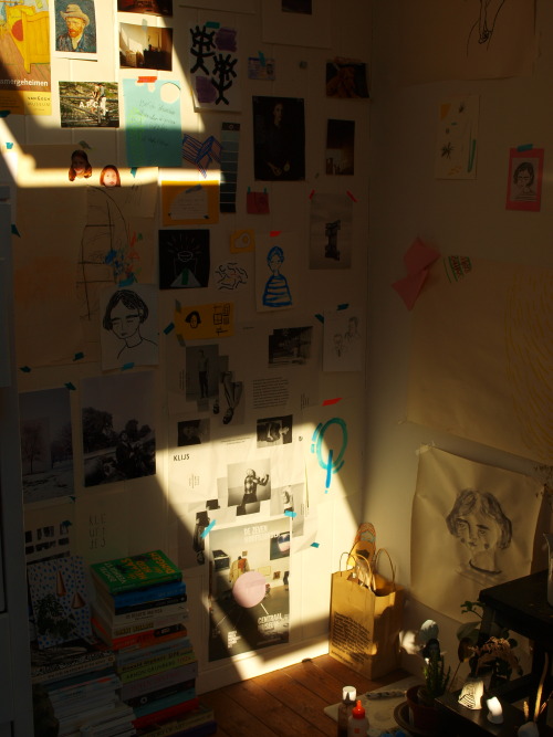 zomerlucht:  I don’t think i will ever stop posting photos of my room :–)) enjoy