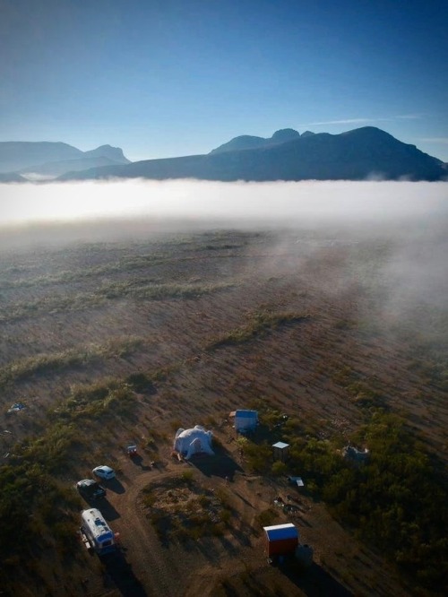 seansavestheworld: utwo: Off-grid Adobe Dome in the Desert / Terlingua © airbnb I need to book 