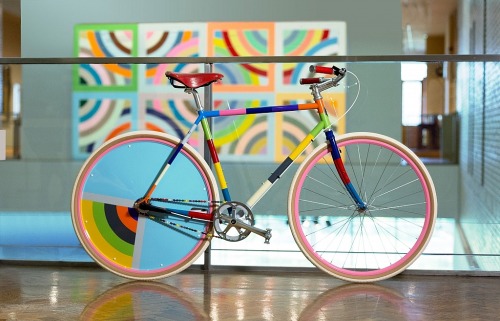 bisign: Art Bikes(vía Bikes Imitate Art | Gessato Blog)