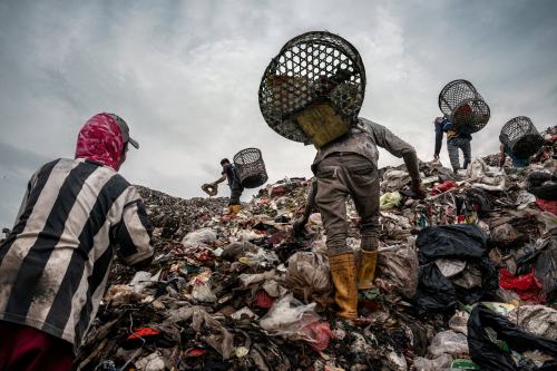  Countries Tried to Curb Trade in Plastic Waste. The U.S. Is Shipping More.When more than 180 nation