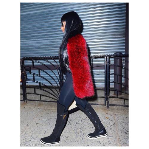 Nicki Minaj spotted leaving a recording session with Beyoncé in NYC | #furfashion #style #fur