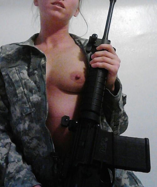 Sex ARMY GIRLS pictures