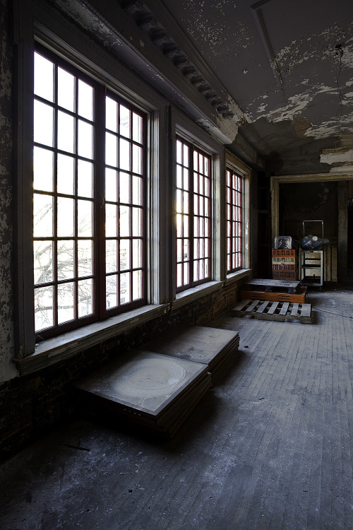 patgavin:  Avenue Theater  GRINDHOUSE 