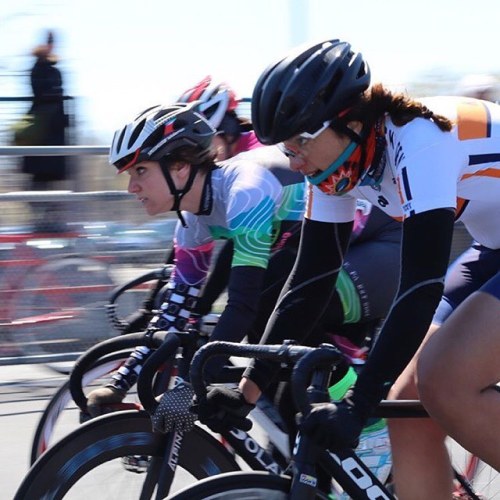 fixiegirls:Repost from @evelynashhh #flashbackfriday to velodrome racing & when I owned a track 