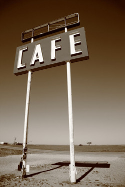 hotrodzandpinups: travelroute66:   Lonely Cafe, Adrian, Texas, 2012. Lost in the Panhandle. Link to this image: http://fineartamerica.com/featured/14-route-66-cafe-frank-romeo.html “The Fine Art photography of Frank Romeo.” http://frank-romeo.pixels.com/