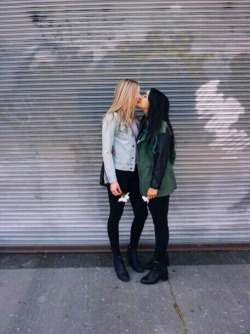 what-a-lesbian:  Find your soulmate on the HER Social app, for LGBTQ+ Women!