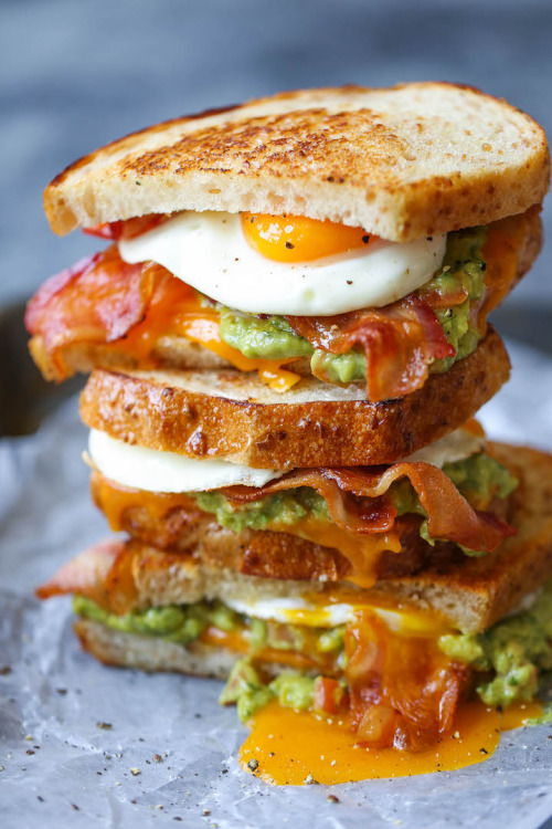 verticalfood:Guacamole Breakfast Sandwich