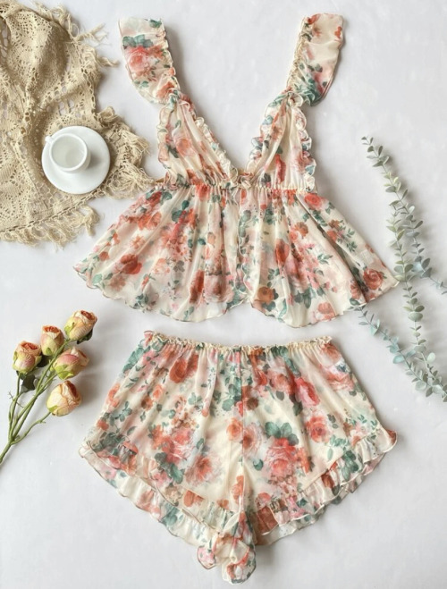 Im Very Upset About The Fact That Im In The Cutest Set Right Now But Wont Be Able To Post Pics In It
