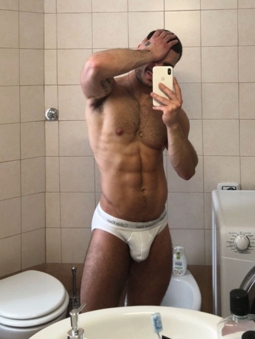 thegaydrawer: Pacco e maschio