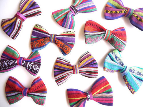 larsoncousins:  Peruvian Fabric Bows South American Tribal by sweetllamasupplies en @weheartit.com - http://whrt.it/WxsBYj