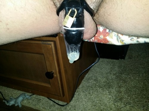 milkmeplease:Next time I’m fucking him until it’s full.