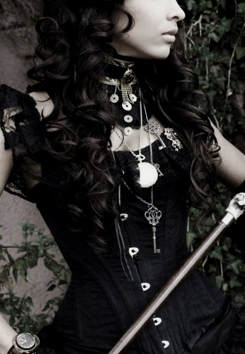 sexy-in-corset:  Corset      corsets