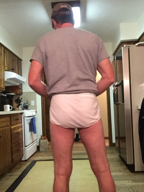 Porn briefs6335:Showing his jockeys photos