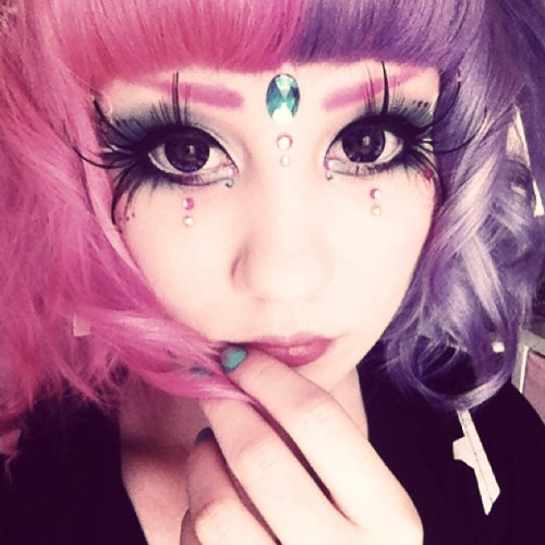 mashyumaro:  Heading off to the fashion show now! Wish me luck!! ♡ 
