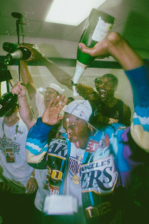 strappedarchives: Kobe Bryant photographed by Jed Jacobsohn while celebrating defeating the New Jers