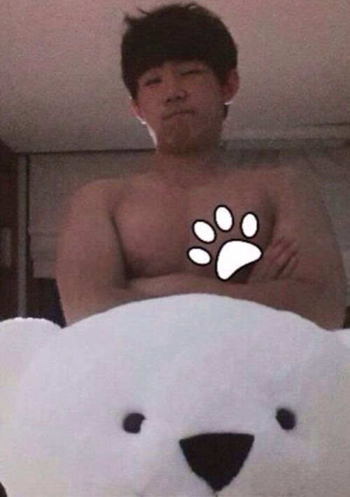 tikenn:  gaysexab:  잭디에서 딴 녀석  으어…